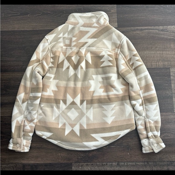 Girls Taupe Patterned Fleece Shacket M(7/8) NWT - Picture 4 of 4